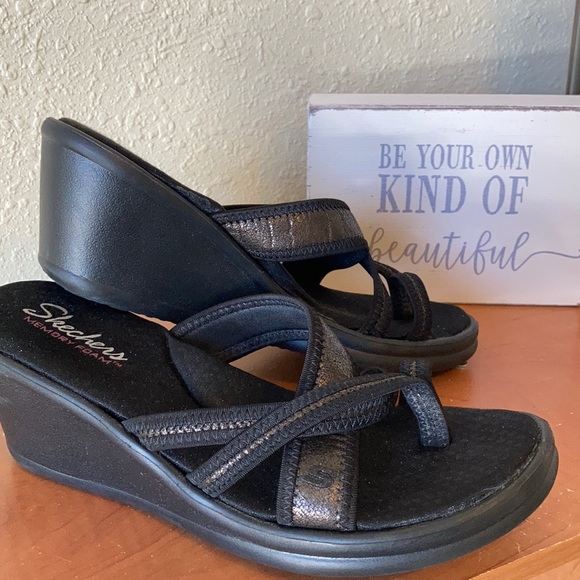 skechers womens young at heart wedge sandals